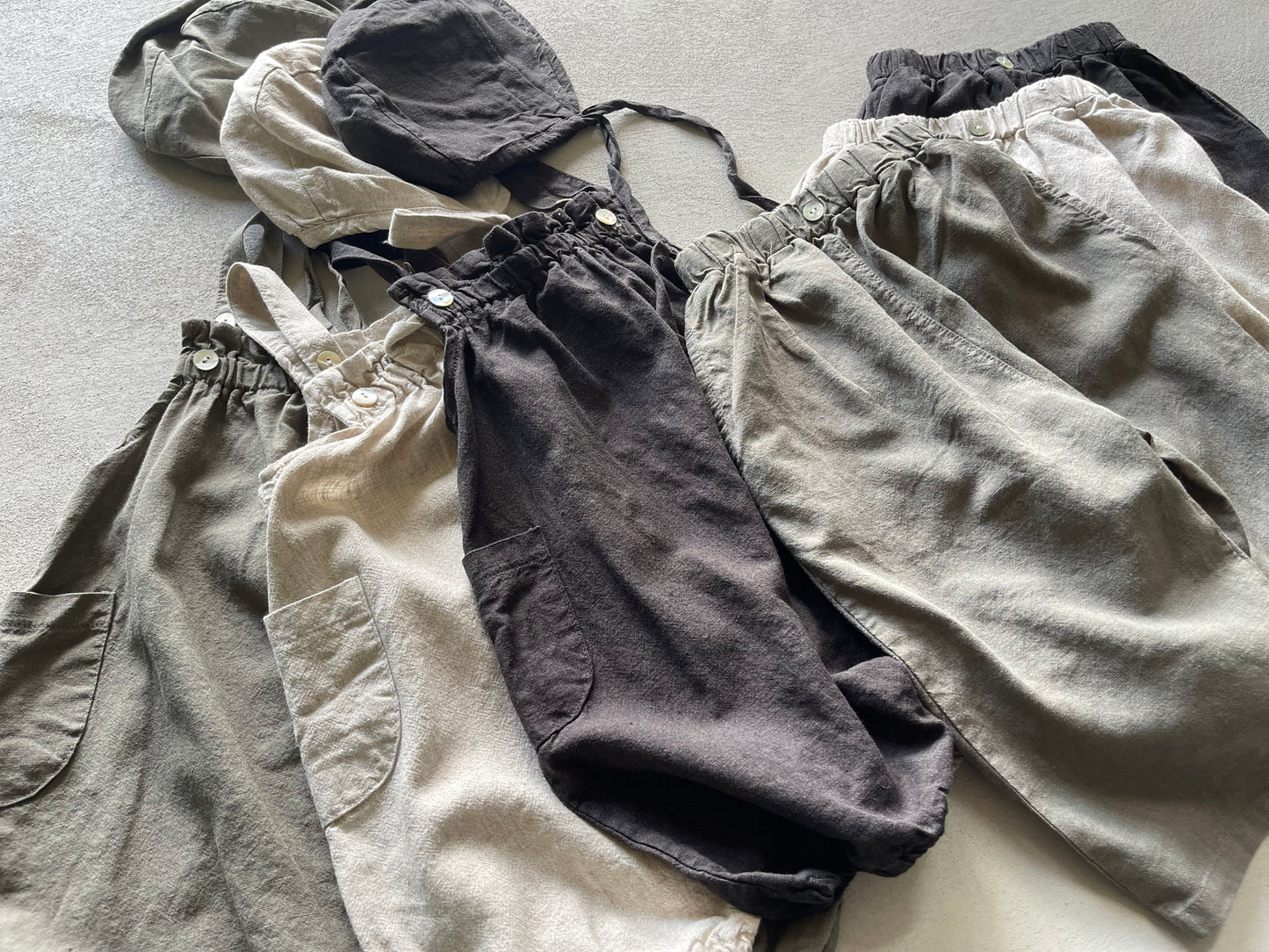 
                  
                    【リクエスト販売】heriter rompers&bonnet(baby)
                  
                