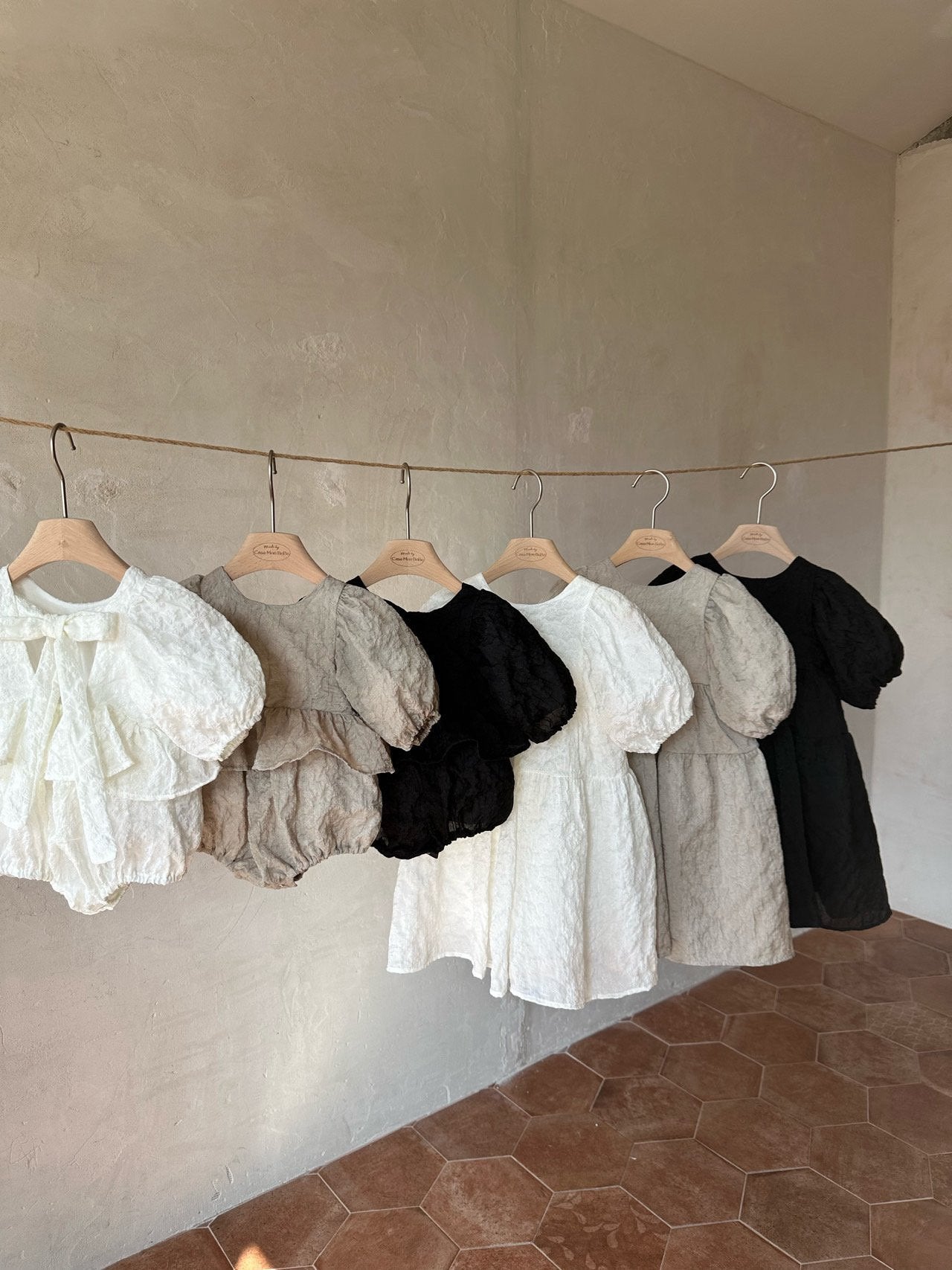 
                  
                    puff one-piece(kids&mama)
                  
                