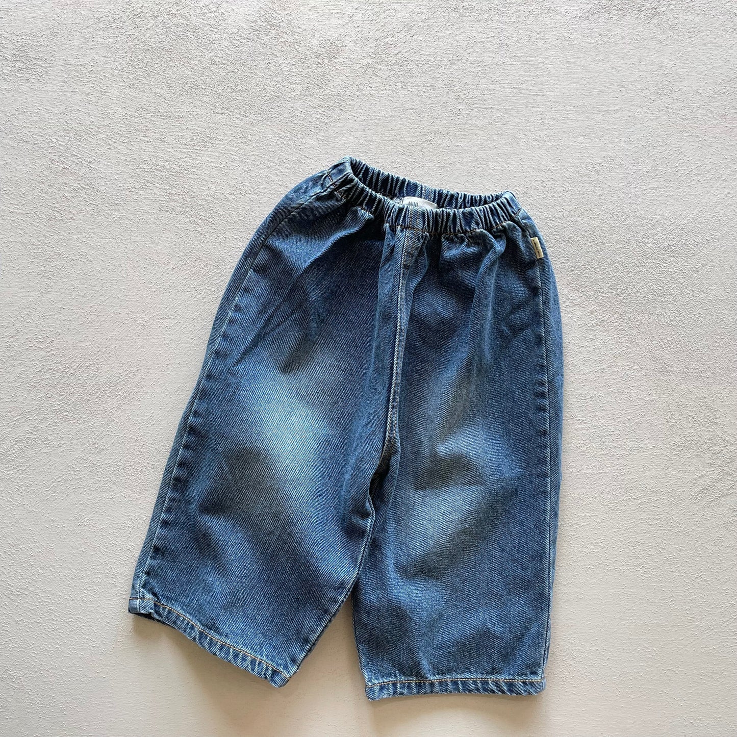 
                  
                    wash denim pants
                  
                