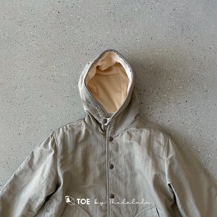 
                  
                    heavy twill coat
                  
                