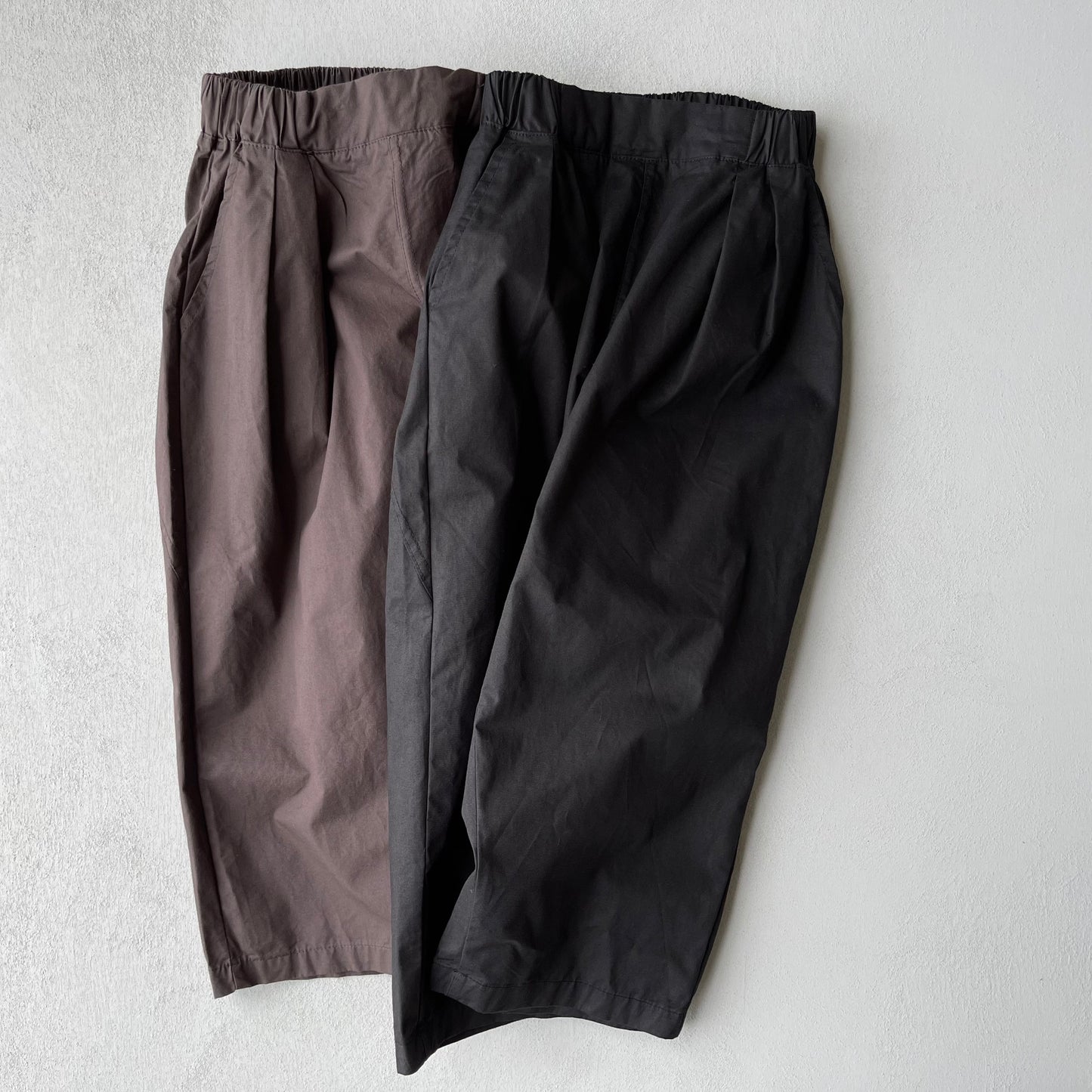 
                  
                    batsu tuck pants
                  
                