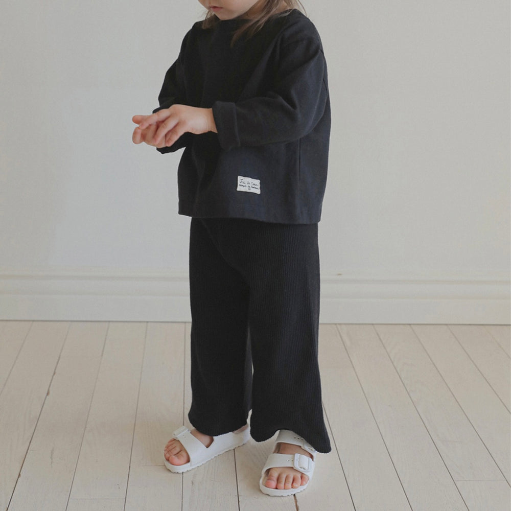 
                  
                    momkids rib pants
                  
                