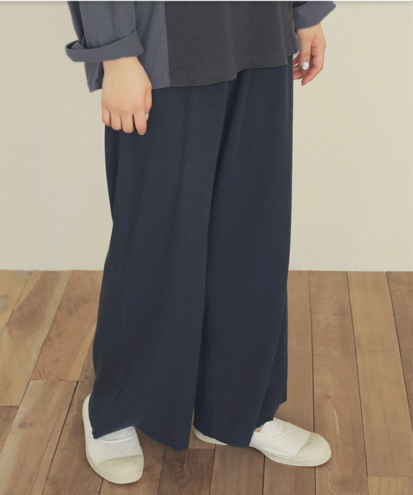 
                  
                    momkids rib pants
                  
                