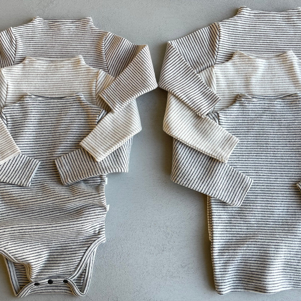 
                  
                    stripe half neck babysuit
                  
                