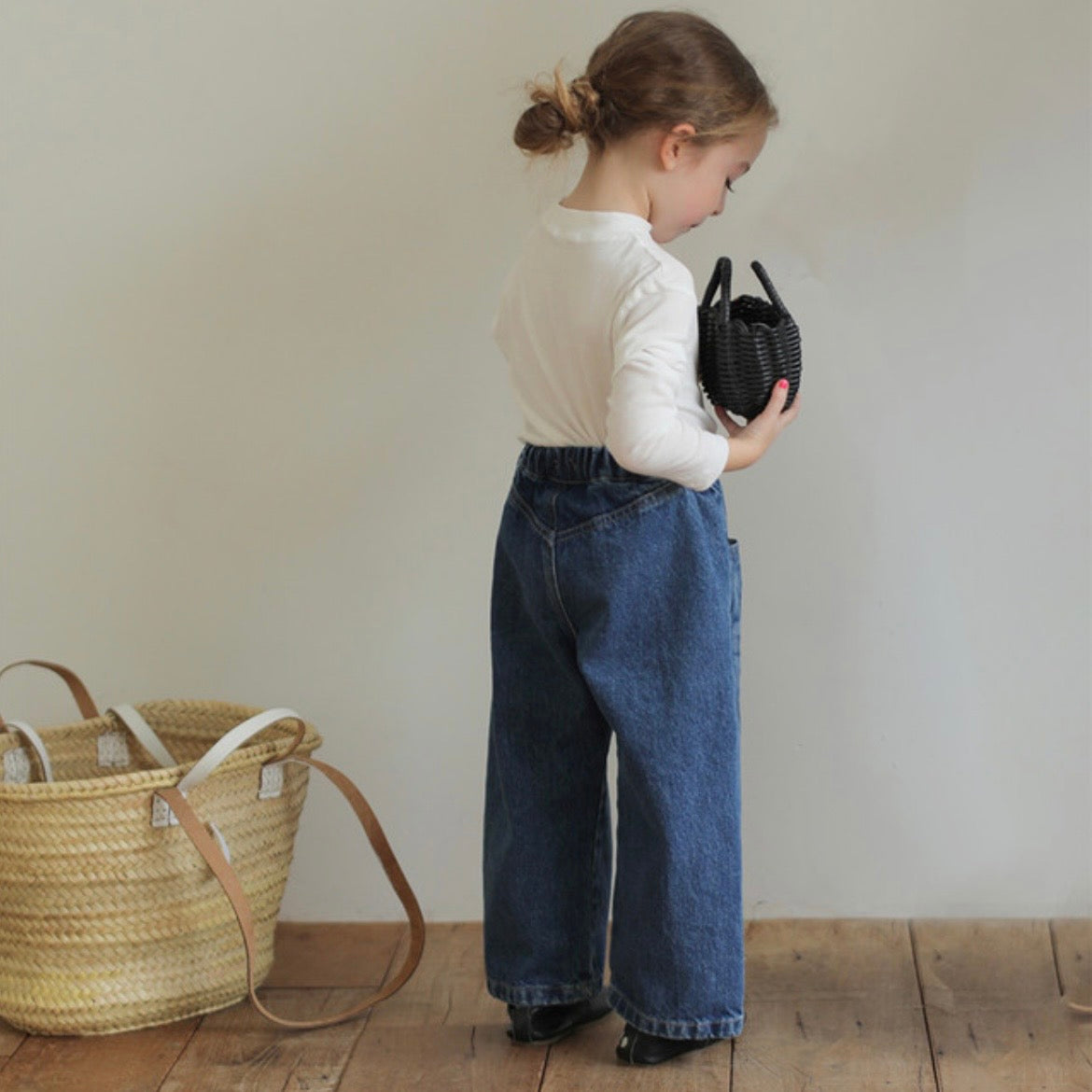 
                  
                    【リクエスト販売】noir denim pants(kids&mama)
                  
                
