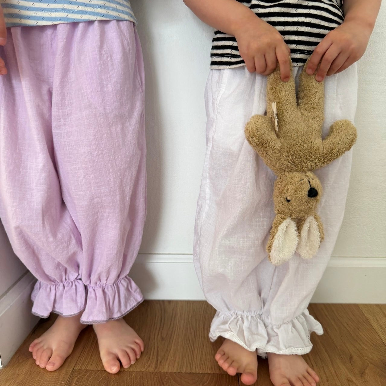 
                  
                    【リクエスト販売】frill hem pants
                  
                