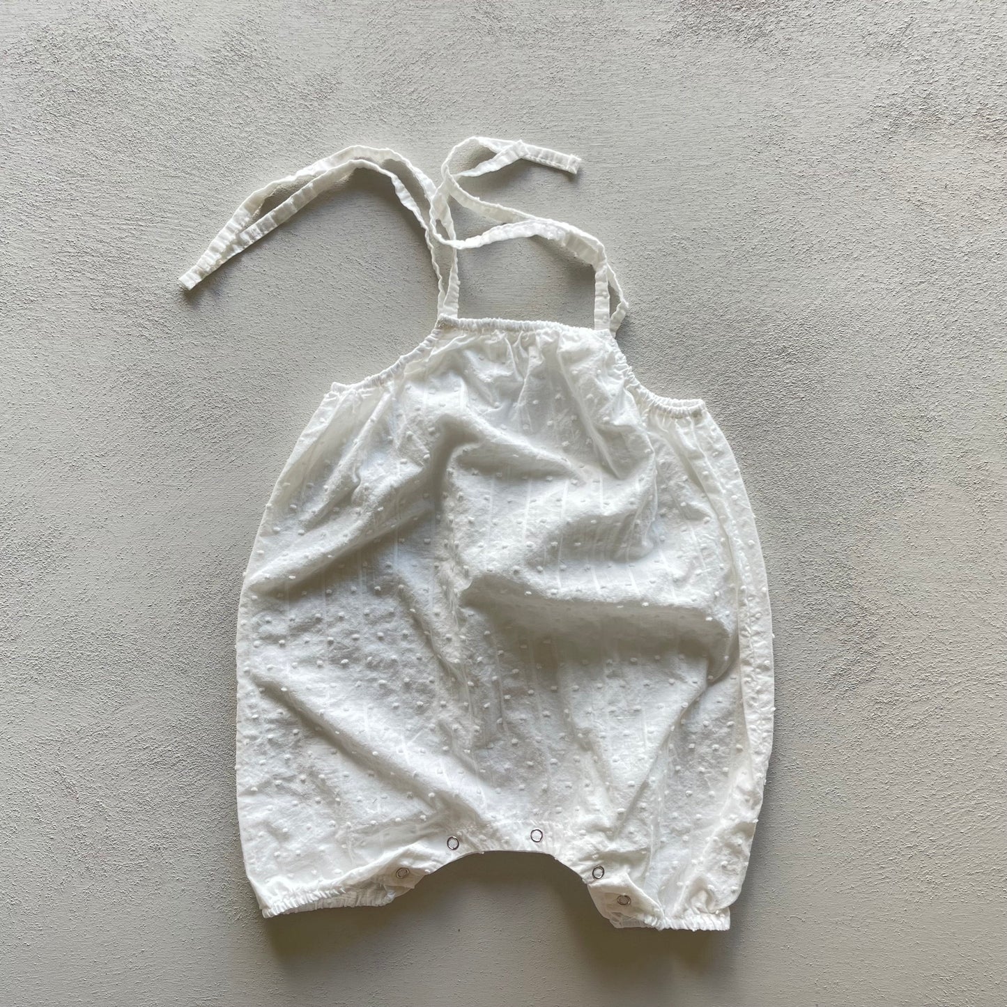 
                  
                    string babysuit
                  
                