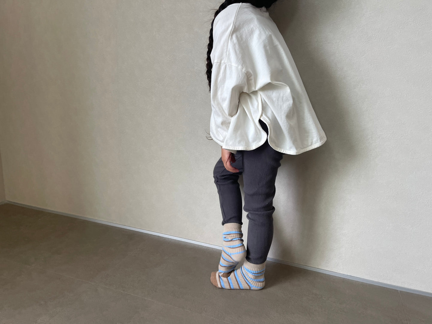 
                  
                    elly leggings
                  
                