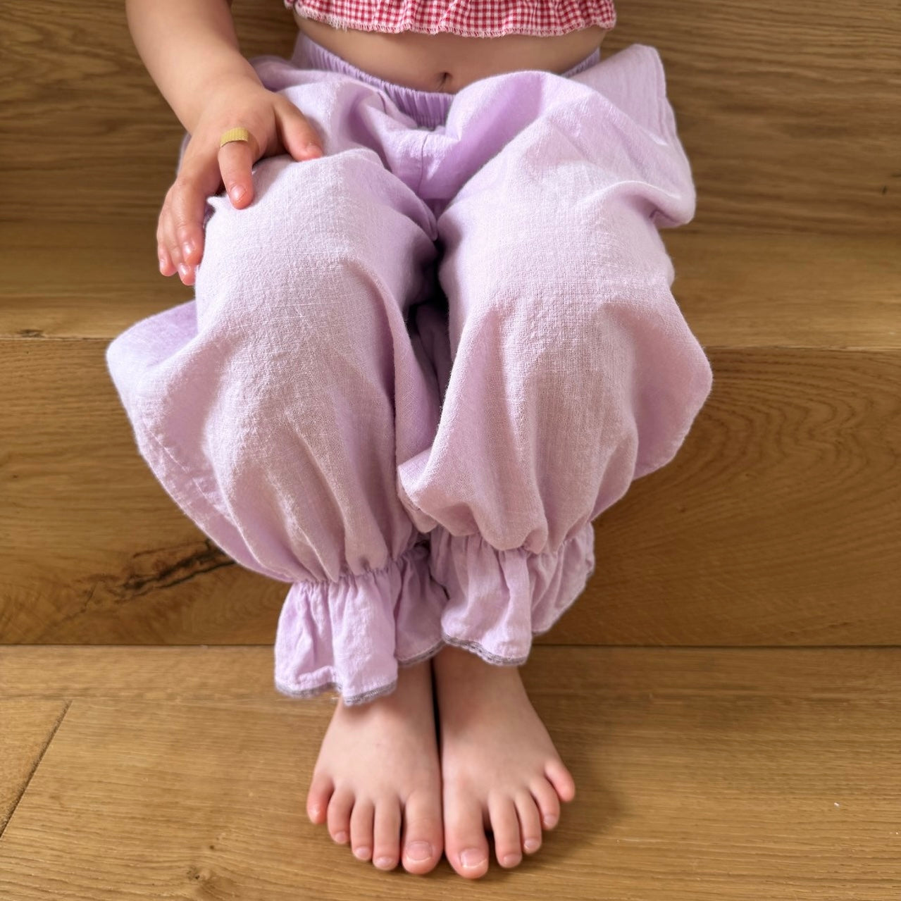 
                  
                    【リクエスト販売】frill hem pants
                  
                