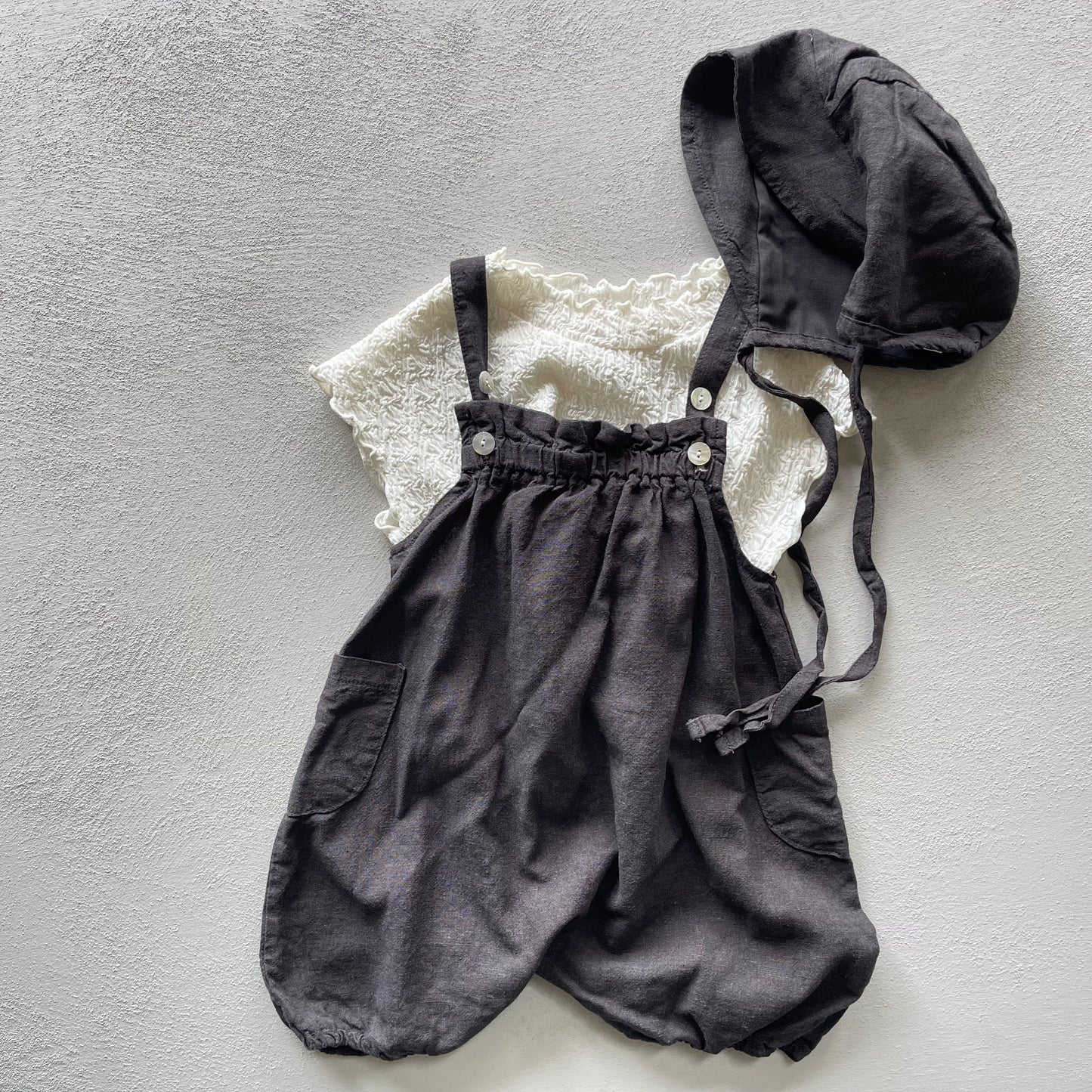 
                  
                    【リクエスト販売】heriter rompers&bonnet(baby)
                  
                