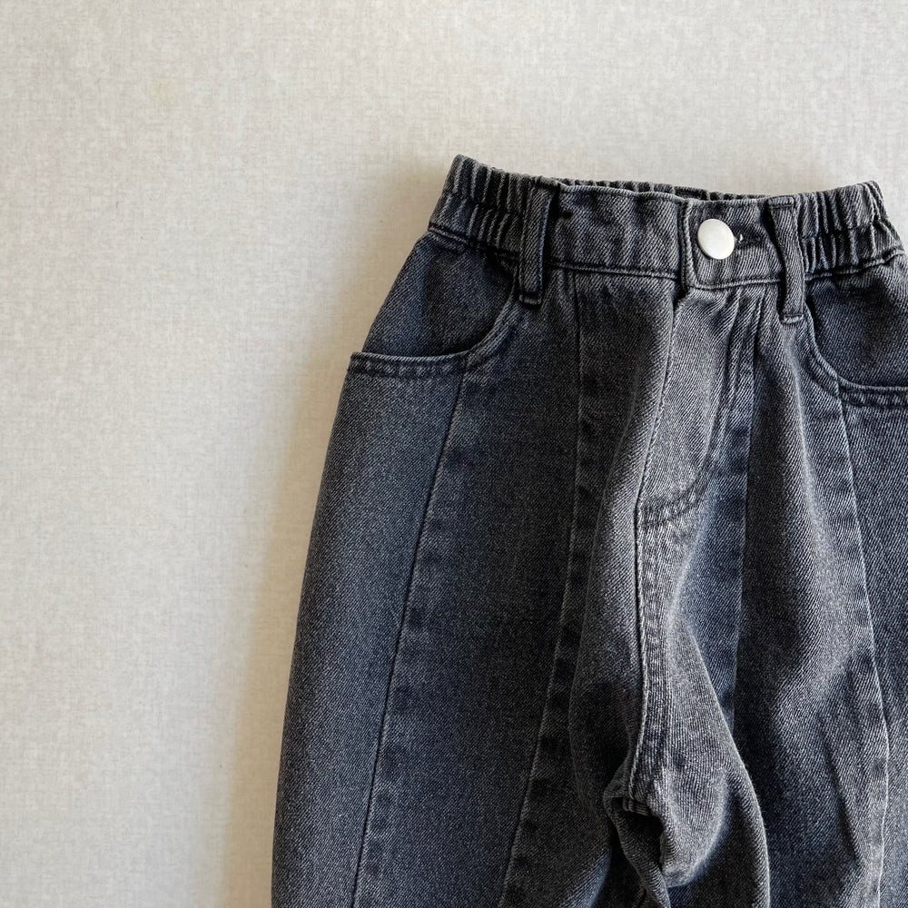 
                  
                    lip denim pants(mama＆kids)
                  
                