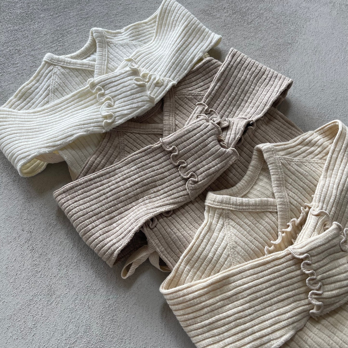 
                  
                    an newborn set
                  
                