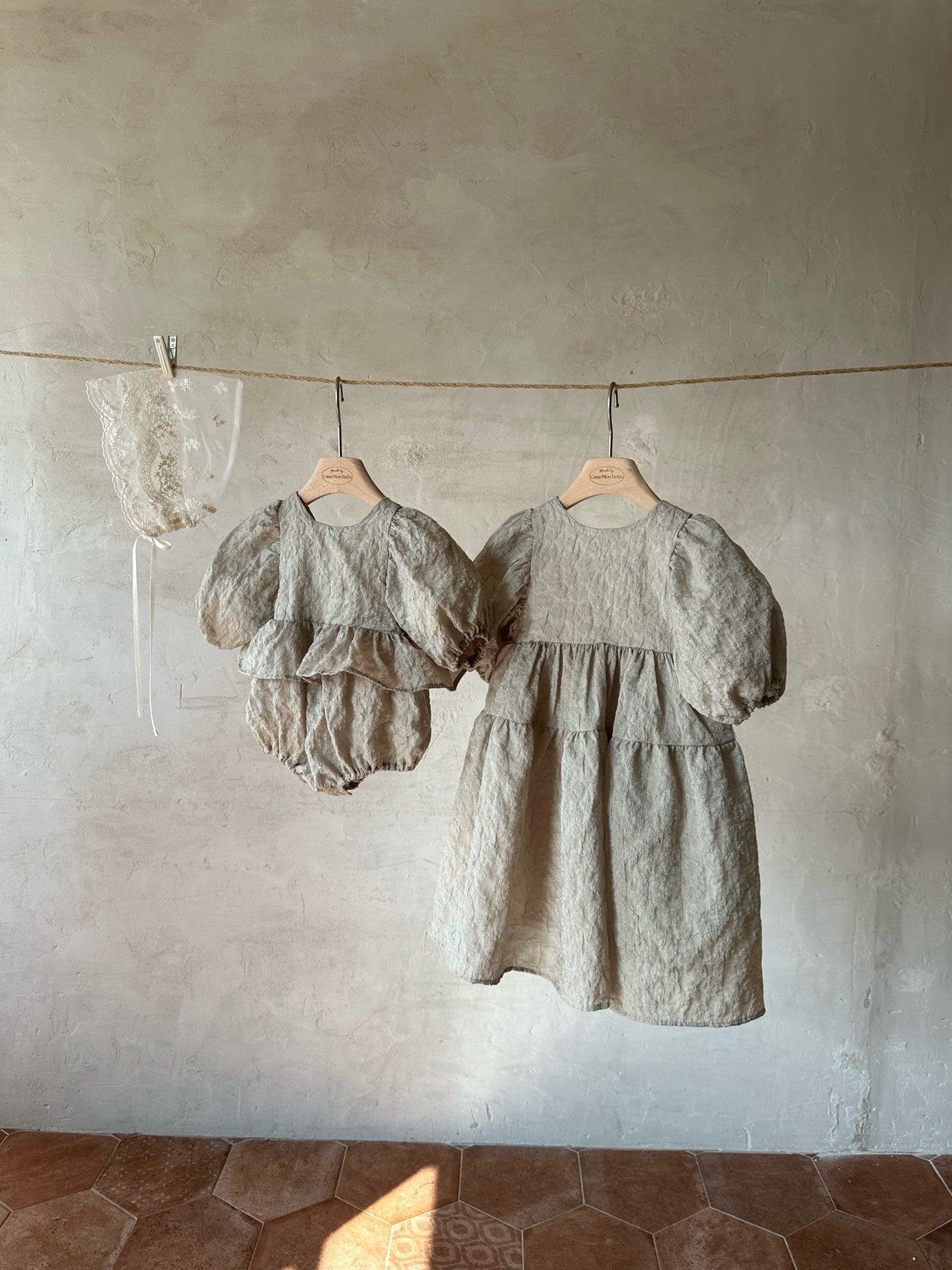 
                  
                    puff one-piece(kids&mama)
                  
                