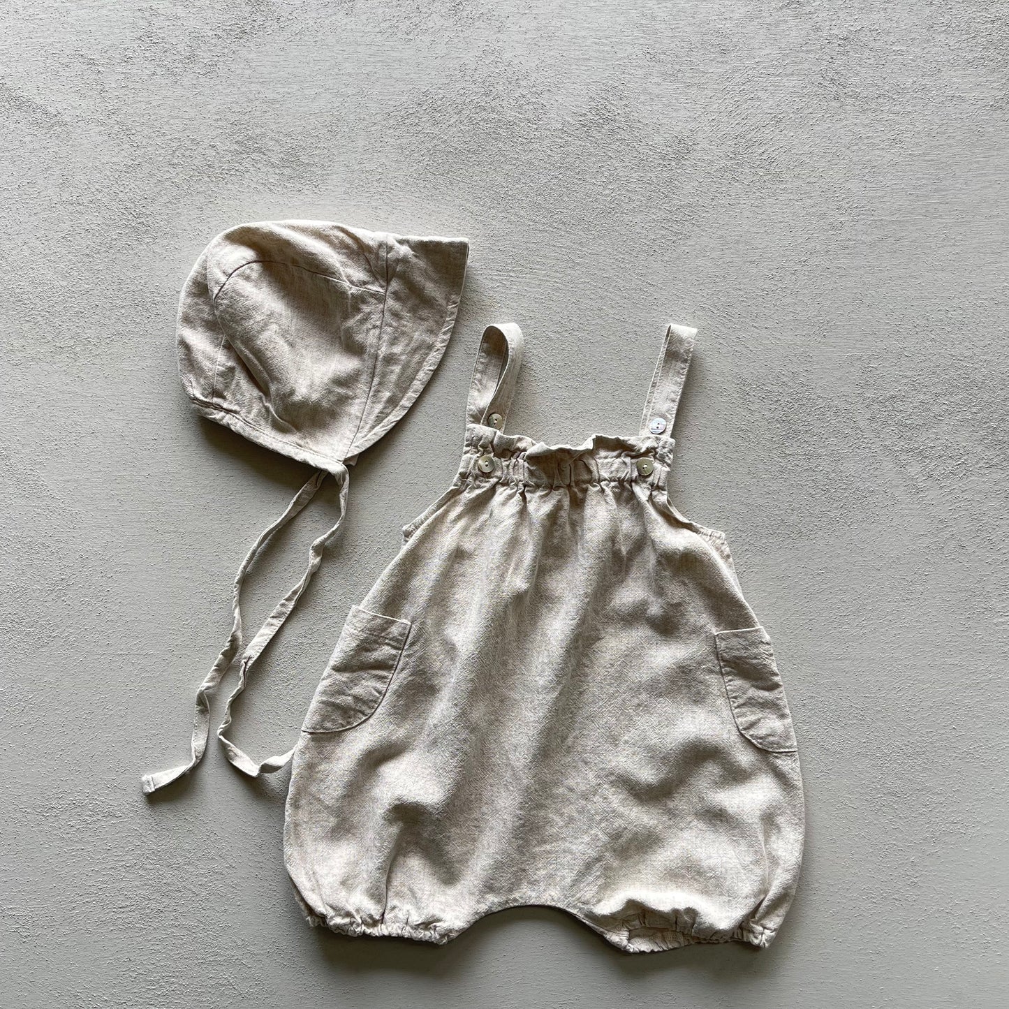 
                  
                    【リクエスト販売】heriter rompers&bonnet(baby)
                  
                