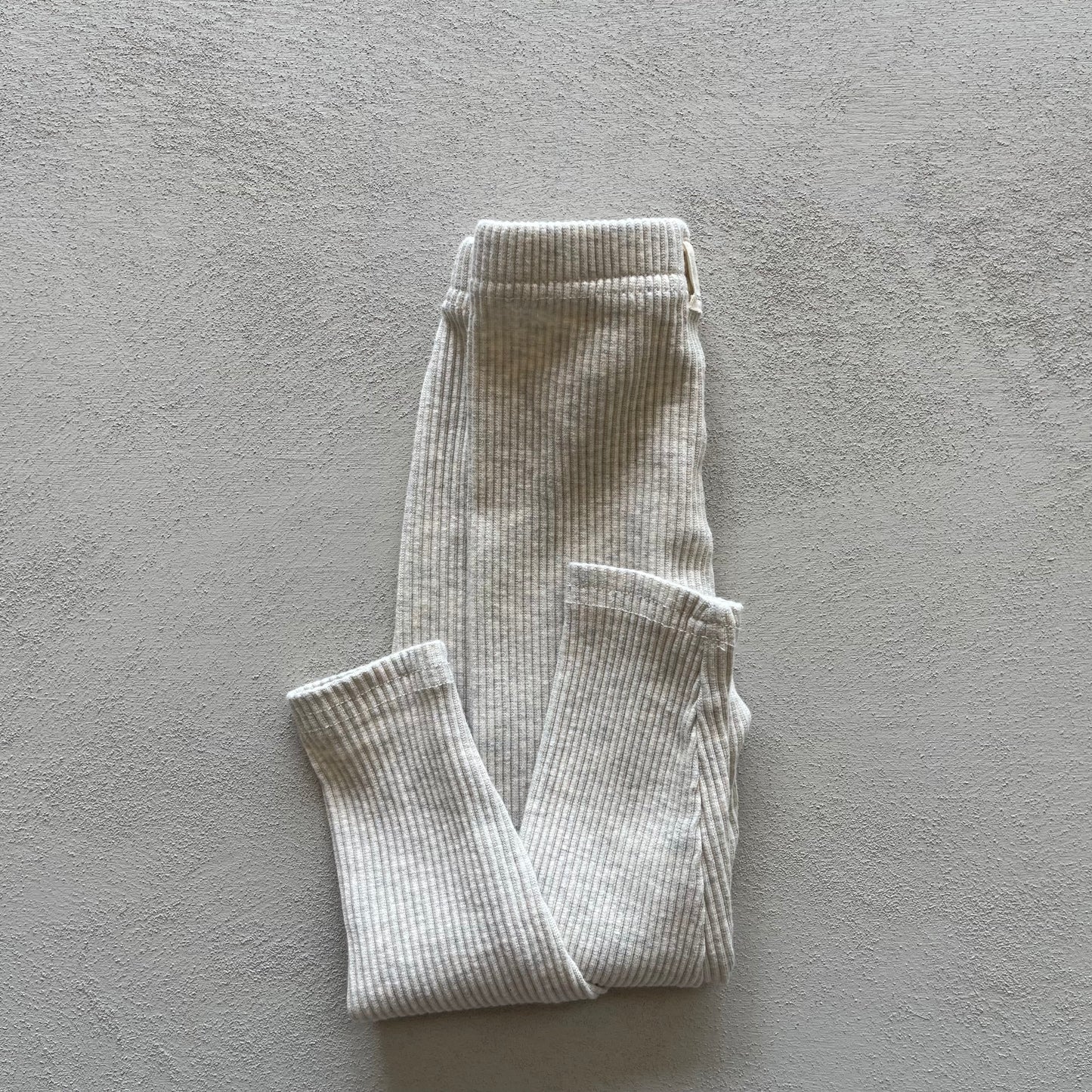 
                  
                    elly leggings
                  
                