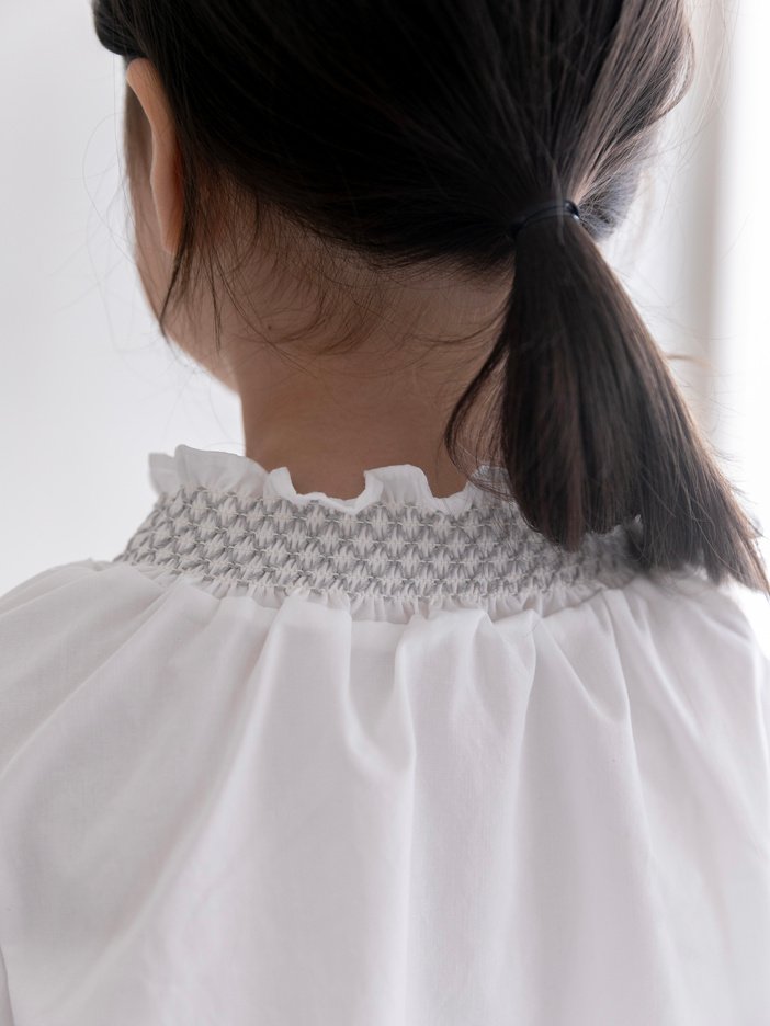 
                  
                    【リクエスト販売】smoke blouse
                  
                