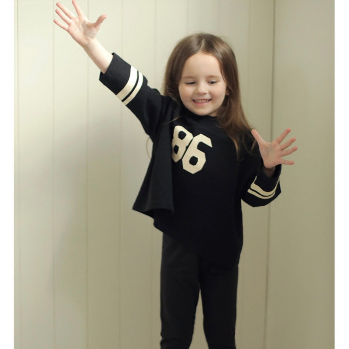 
                  
                    【リクエスト販売】86 long tee
                  
                