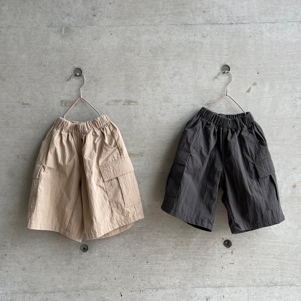 
                  
                    cargo half pants
                  
                