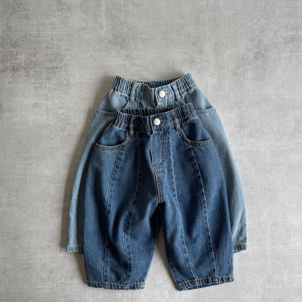 
                  
                    lip denim pants(mama＆kids)
                  
                