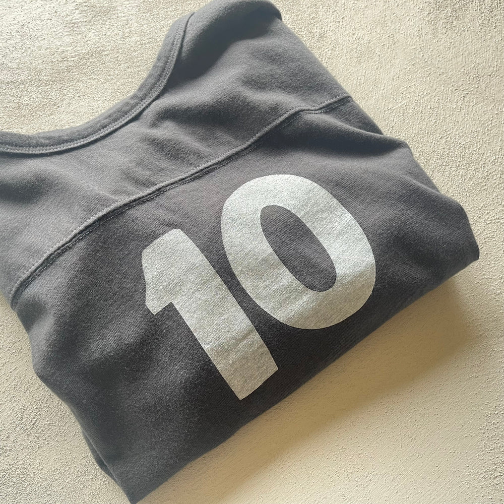 
                  
                    ten tee
                  
                