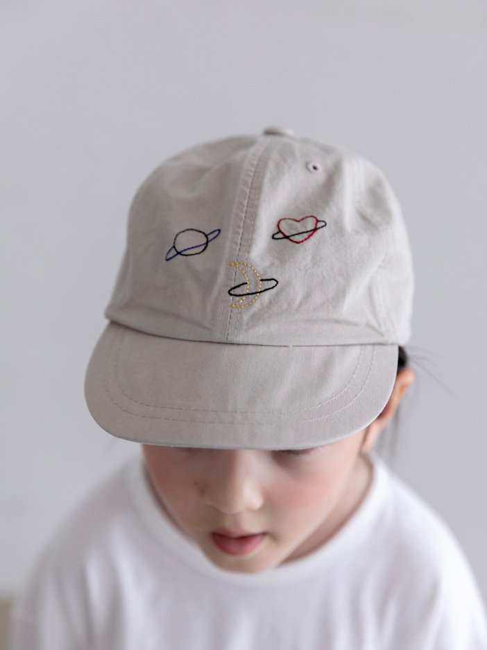 
                  
                    space cap
                  
                