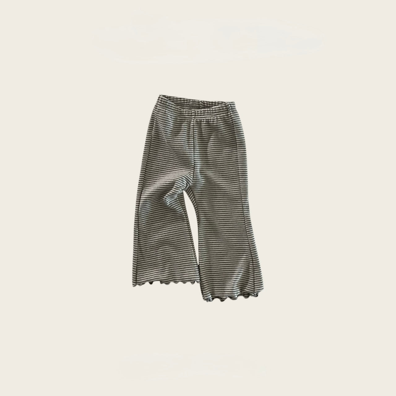 
                  
                    【リクエスト販売】stripe flare pants
                  
                
