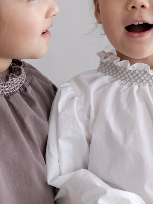 
                  
                    【リクエスト販売】smoke blouse
                  
                