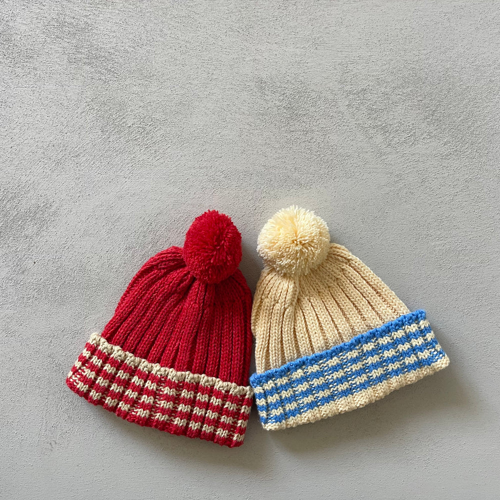 
                  
                    stripe beanie
                  
                