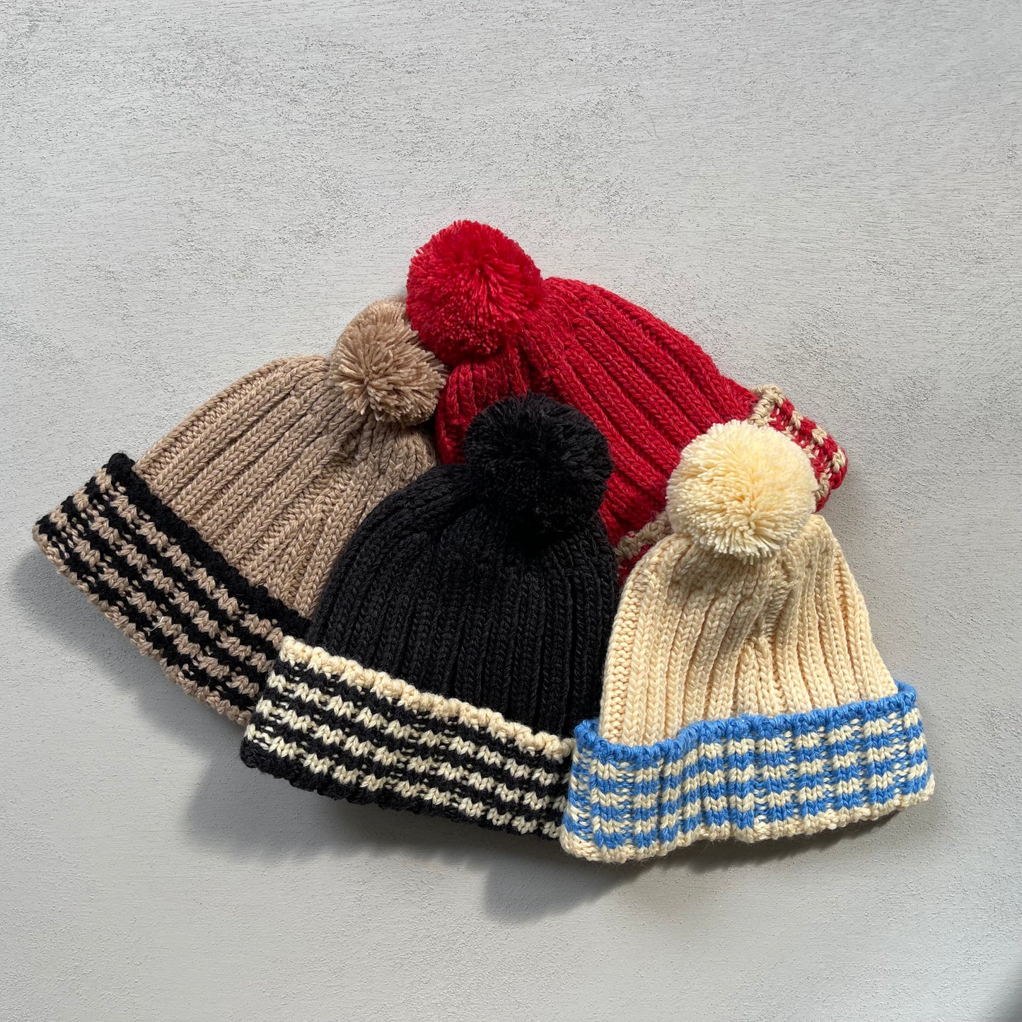 
                  
                    stripe beanie
                  
                