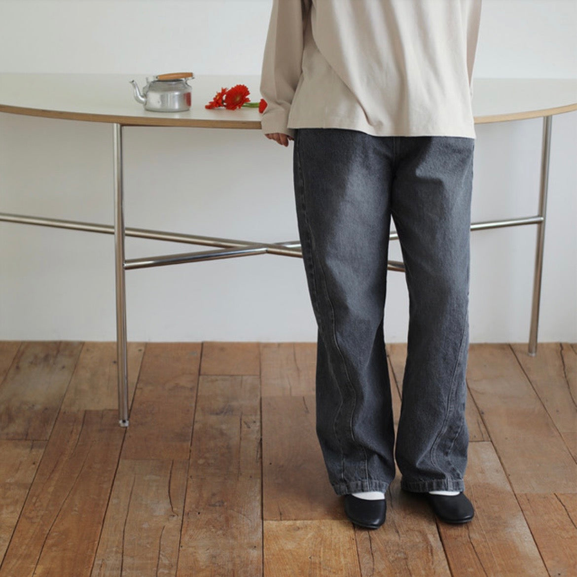 
                  
                    【リクエスト販売】noir denim pants(kids&mama)
                  
                