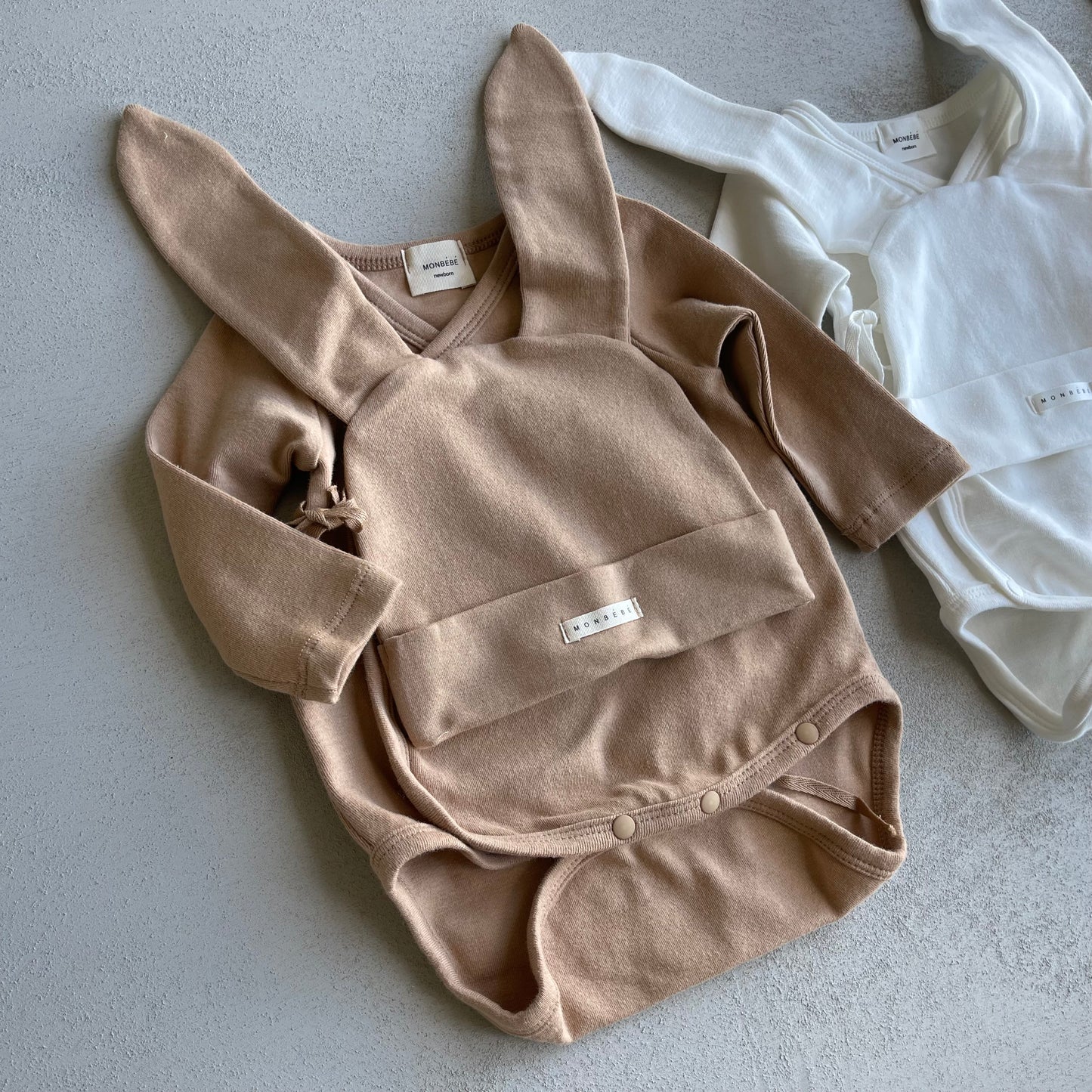 
                  
                    rabbit babysuit&bonnet
                  
                