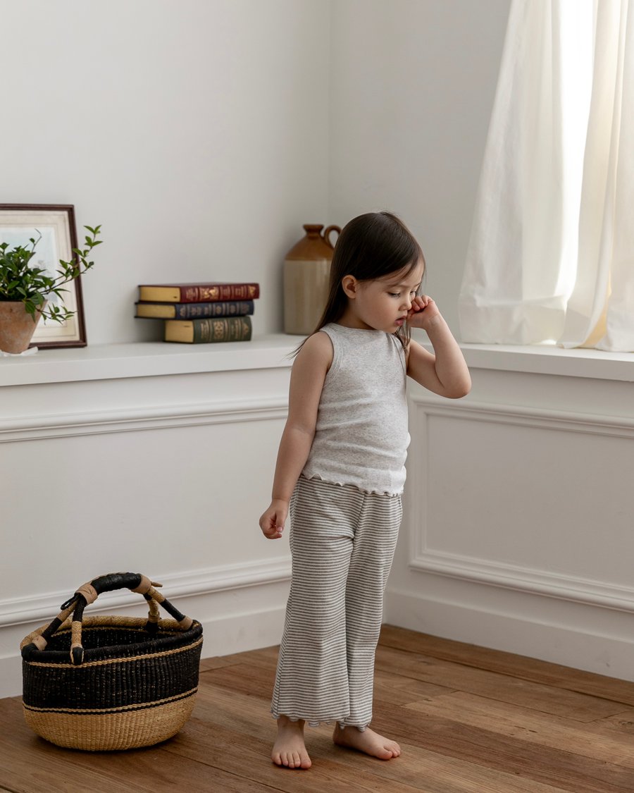 
                  
                    【リクエスト販売】stripe flare pants
                  
                