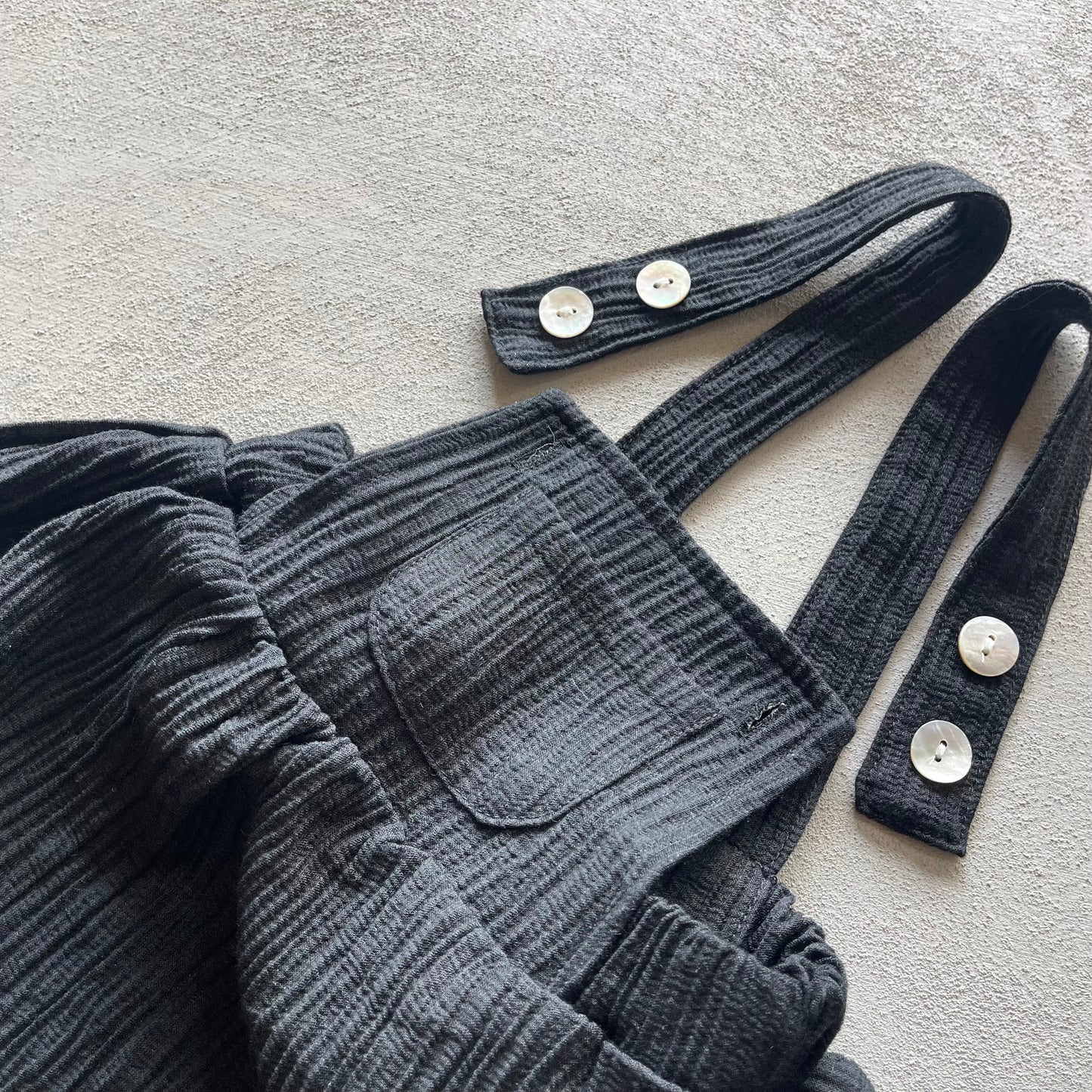 
                  
                    baguette rompers&bonnet
                  
                