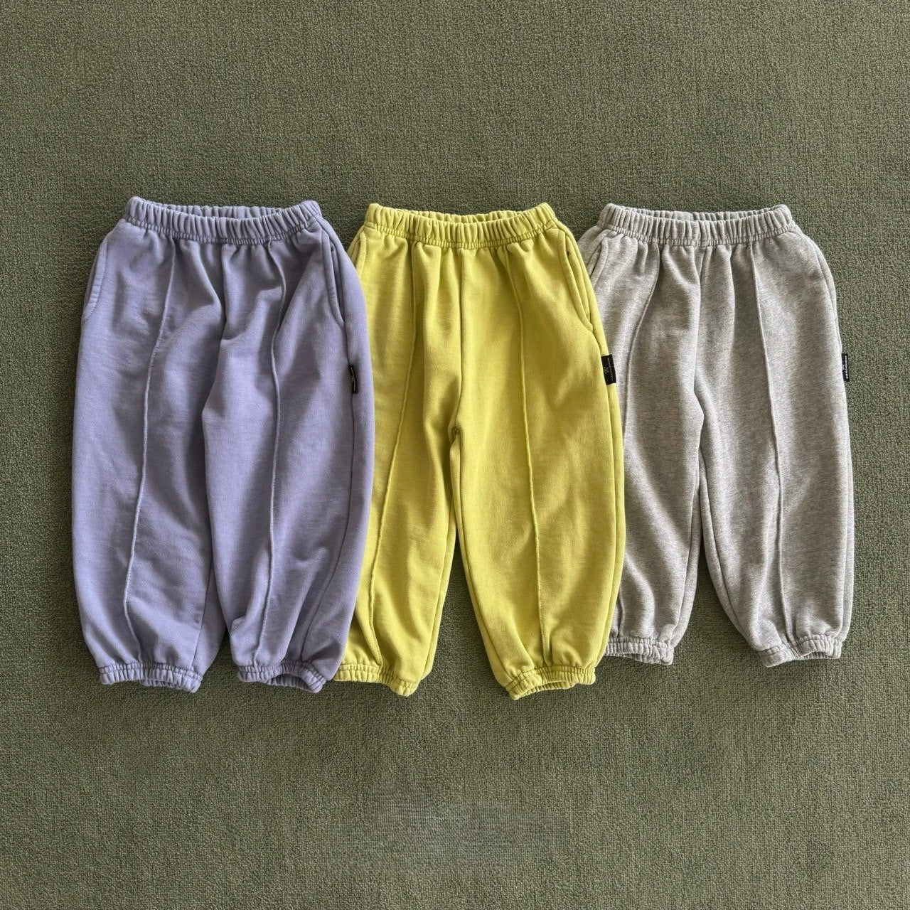 
                  
                    【リクエスト販売】pin tuck jogger pants
                  
                