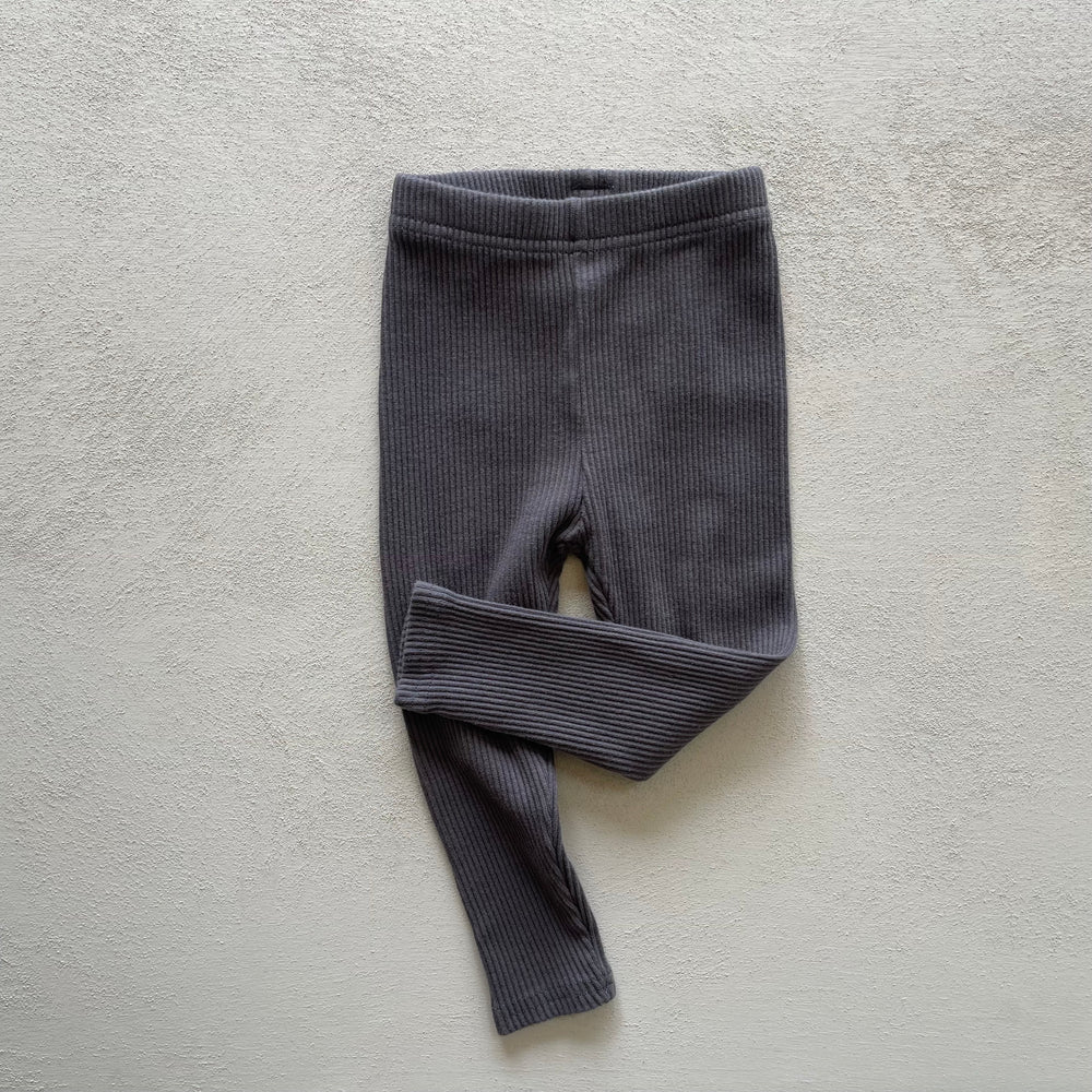 
                  
                    elly leggings
                  
                