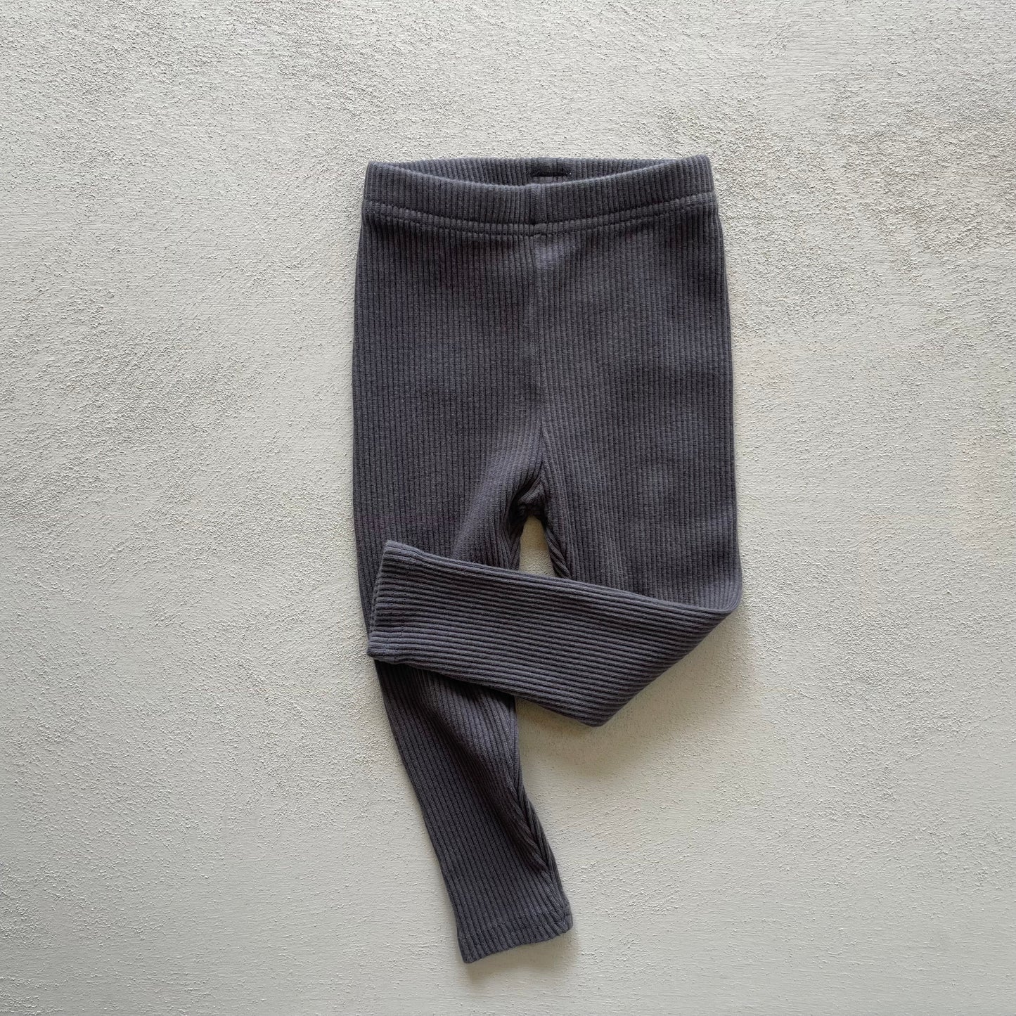 
                  
                    elly leggings
                  
                