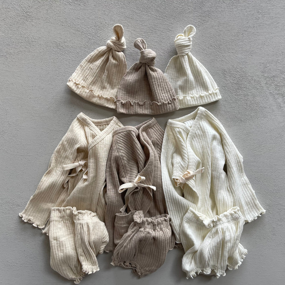 an newborn set