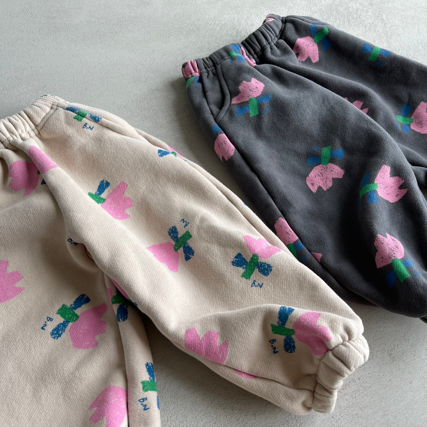 
                  
                    tulip jogger pants
                  
                