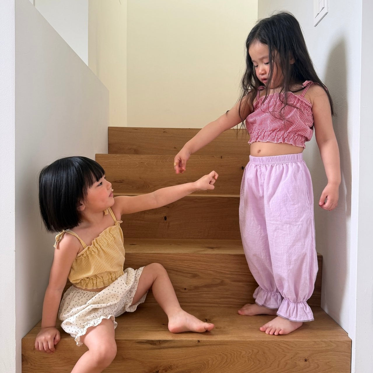 
                  
                    【リクエスト販売】frill hem pants
                  
                