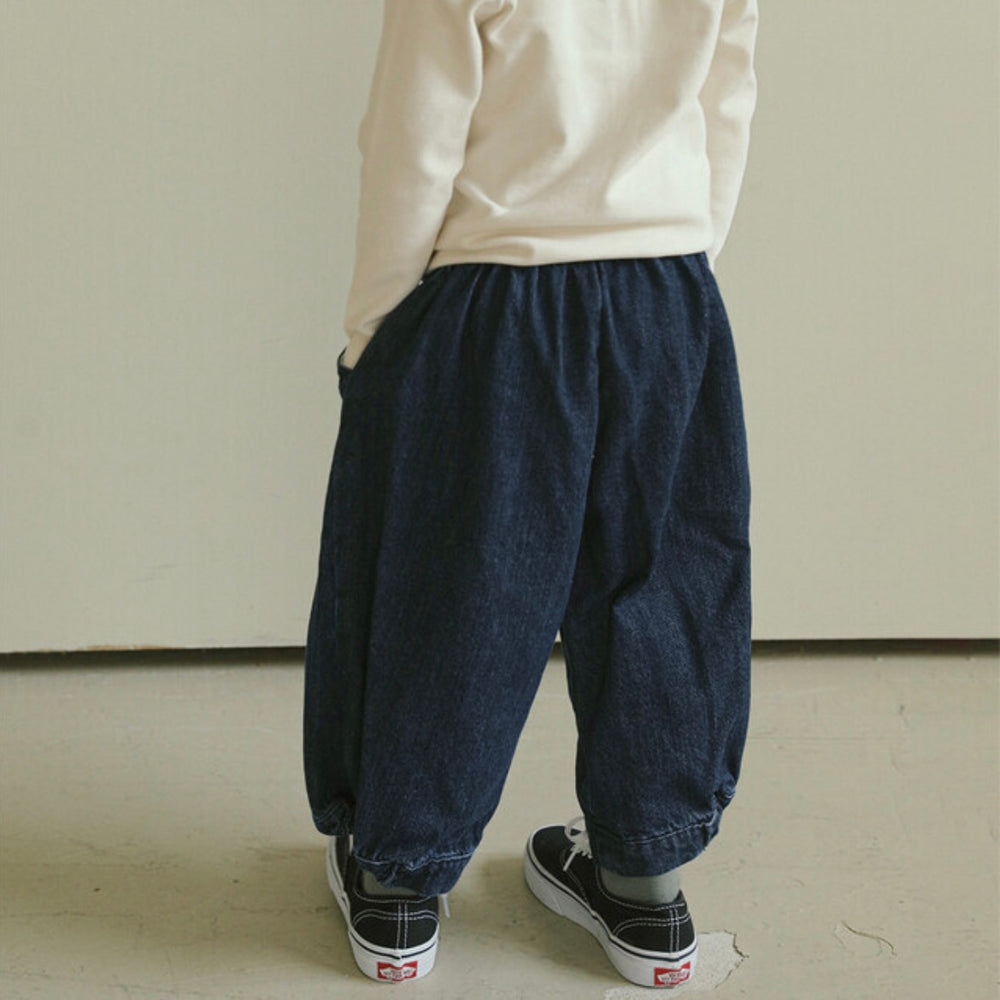 
                  
                    volume denim pants
                  
                