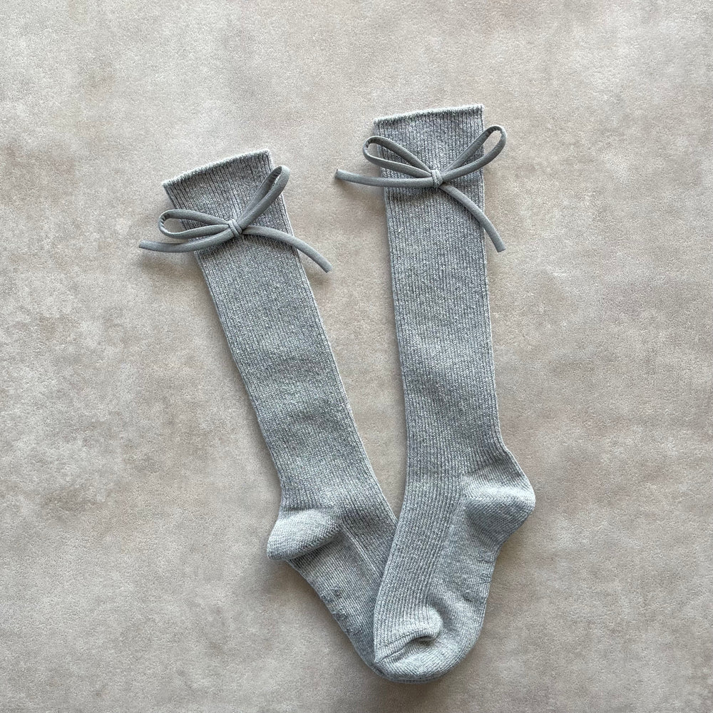 
                  
                    bonbon ribbon socks
                  
                